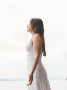 Meditation in Stille in der Natur – zur Ruhe kommen und bei sich ankommen